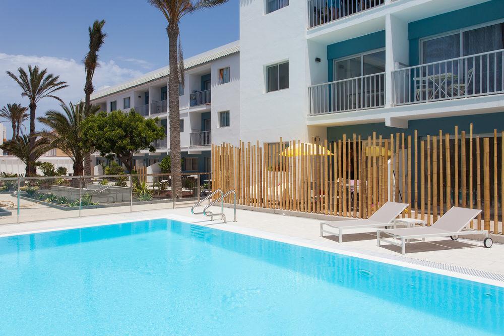 Apartamento Bristol Beach Коралео Екстериор снимка